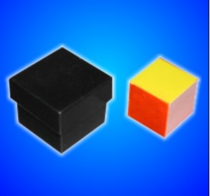 វេទមន្តទាយពណ៏ Cube Mini